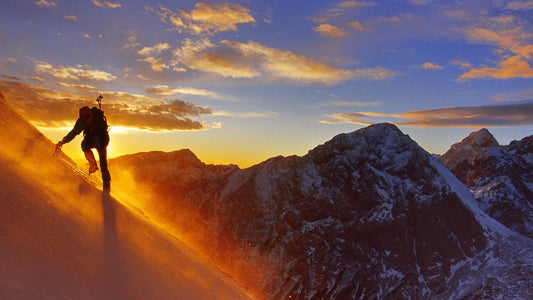 What Makes a Mountaineering Watch?